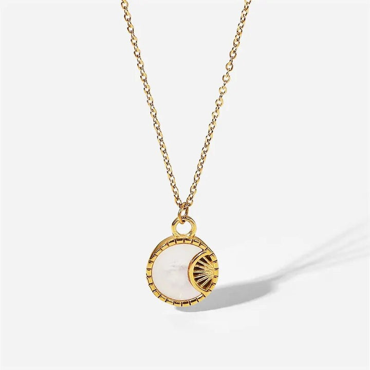 Moony Necklace