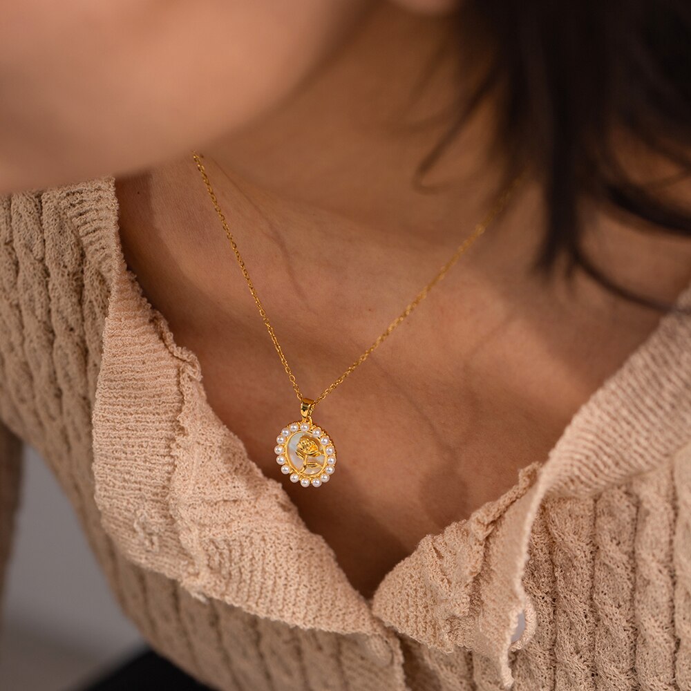 Flowy Necklace