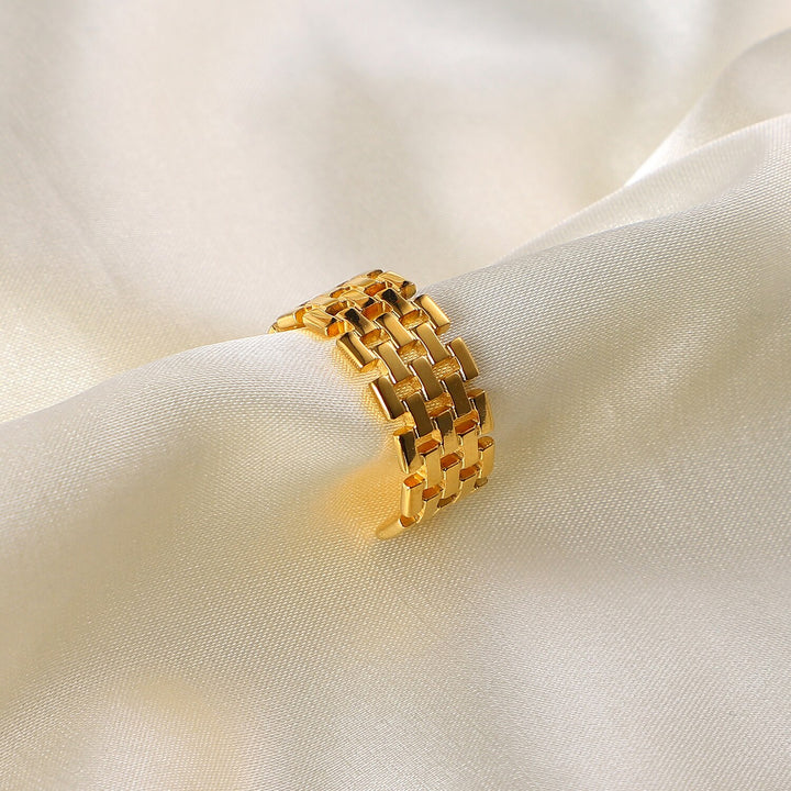 Adjustable Ferry Ring