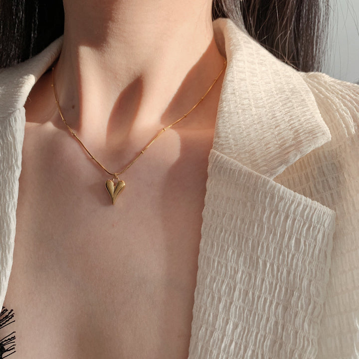 Minimal Heart Necklace