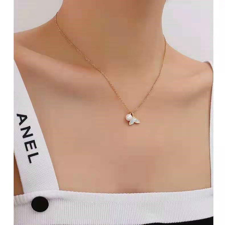 Paris Necklace