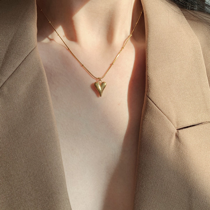 Minimal Heart Necklace